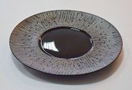 Тарелка круглая матово-глянцевая с рисунком "черный бамбук" (30,5 см)
