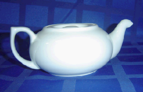 Чайник білий (720 мл) 