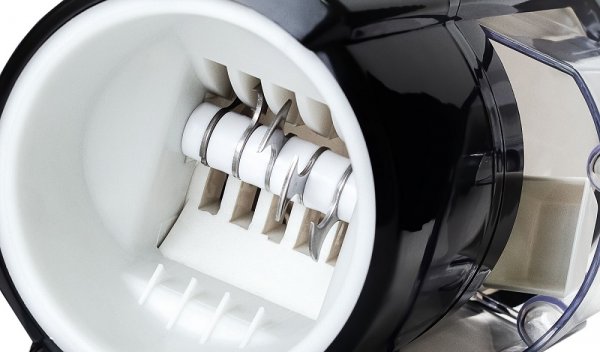 Подрібнювач льоду механічний чорний